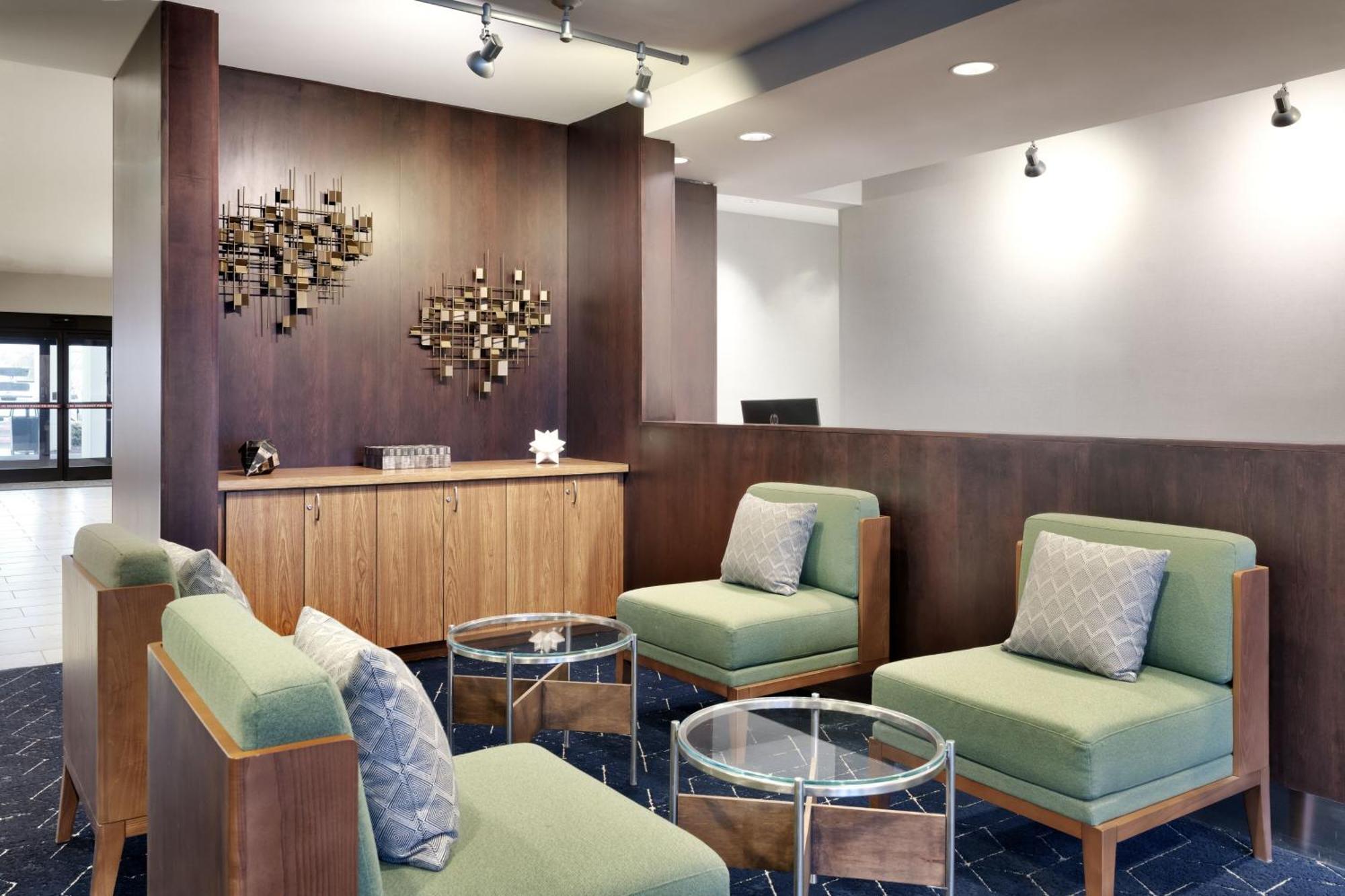Courtyard By Marriott Johnson Stadt Exterior foto